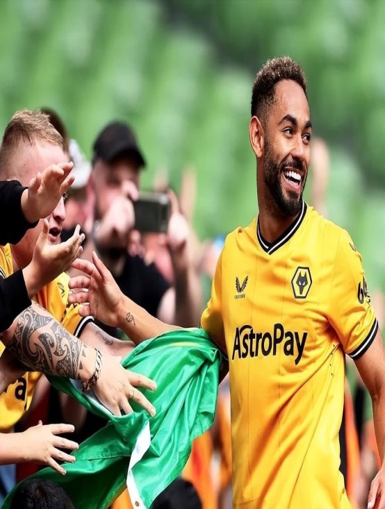 下载乐鱼体育APP-包含英超教练深度分析，战术变革如何激活球队整体表现的词条