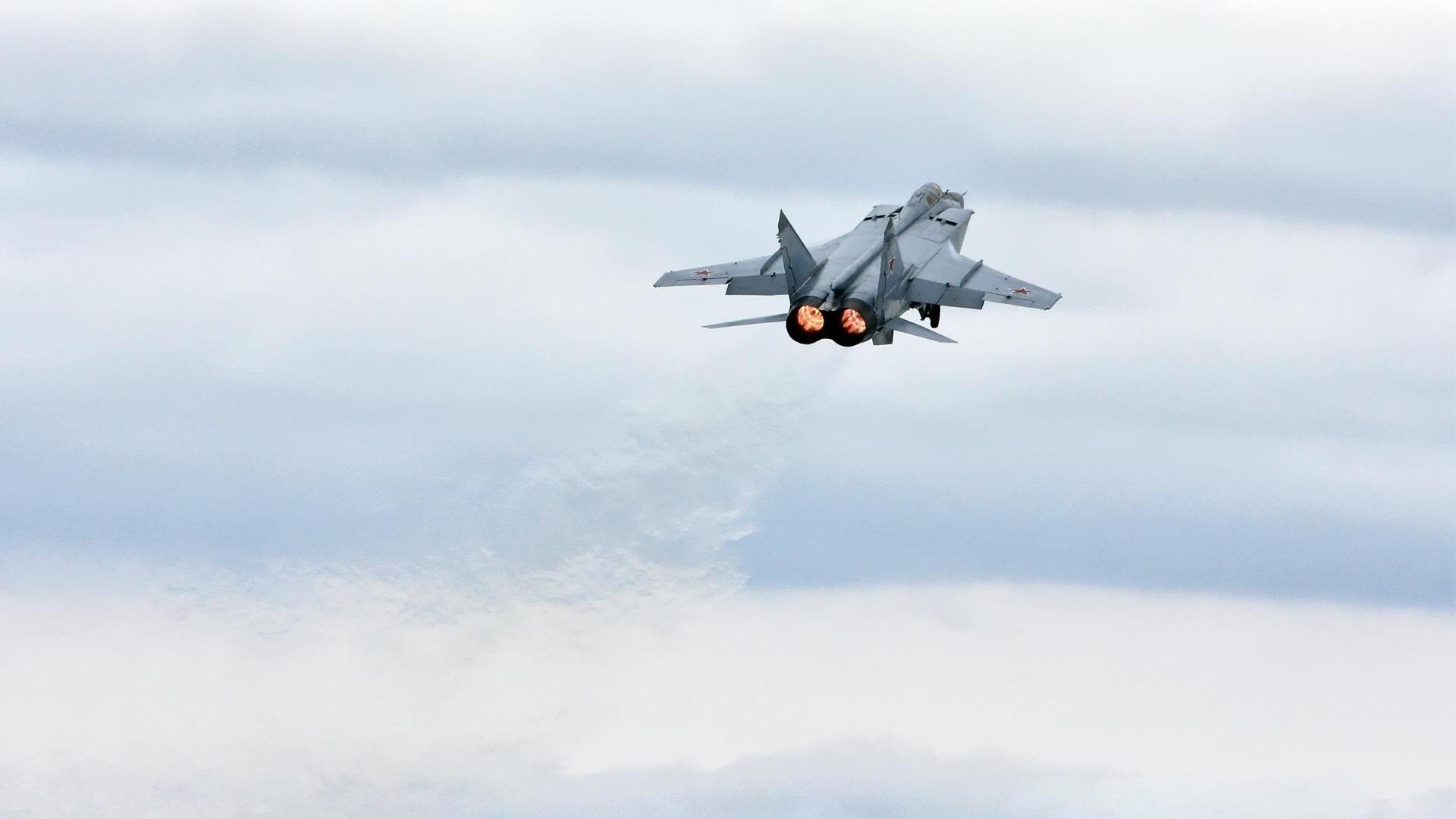 《行业大会热议：电竞行业未来政策导向》，电竞行业的现状和未来的发展的趋势