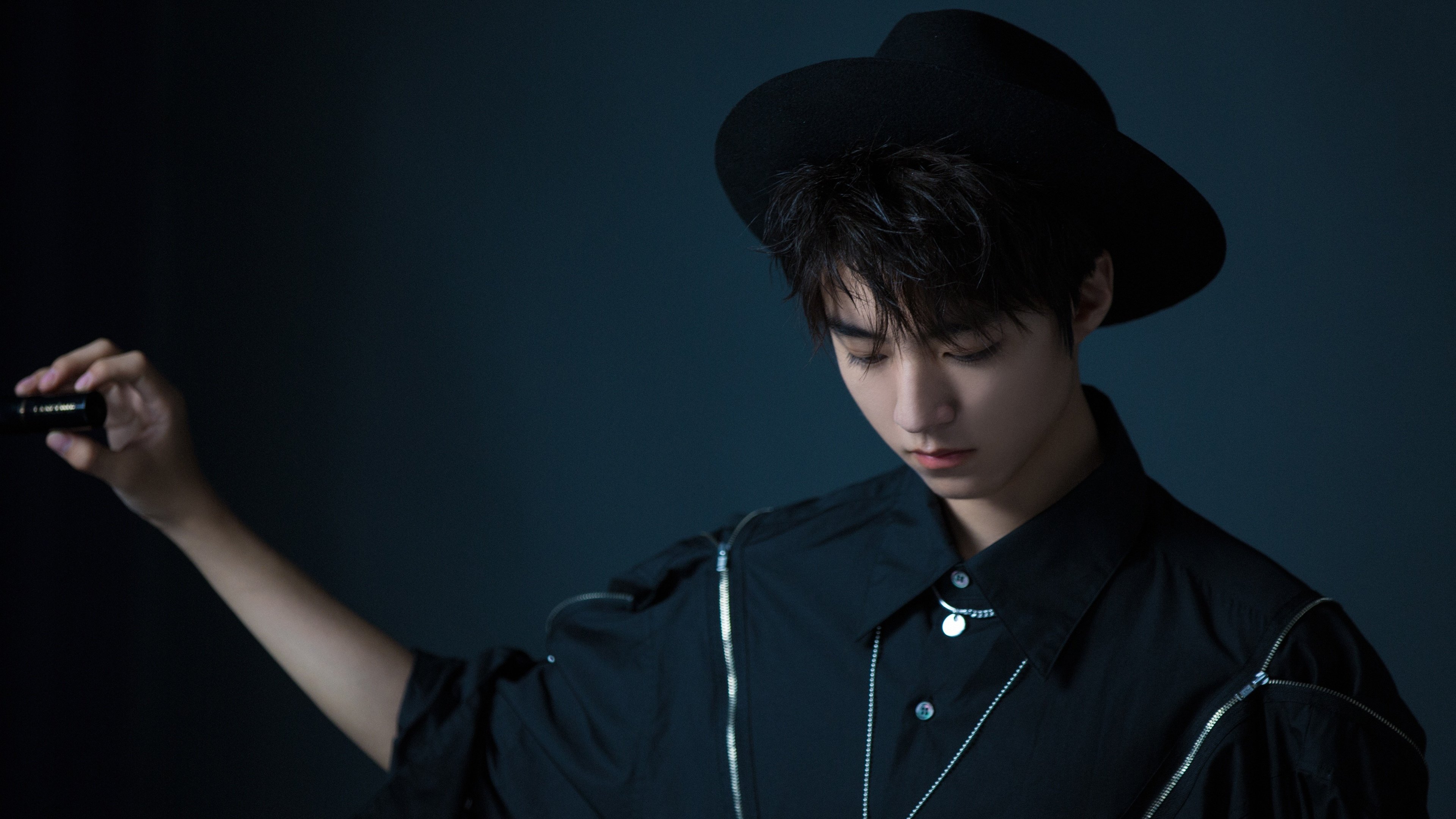 球场“铁墙般”的防守盛宴，防守球队