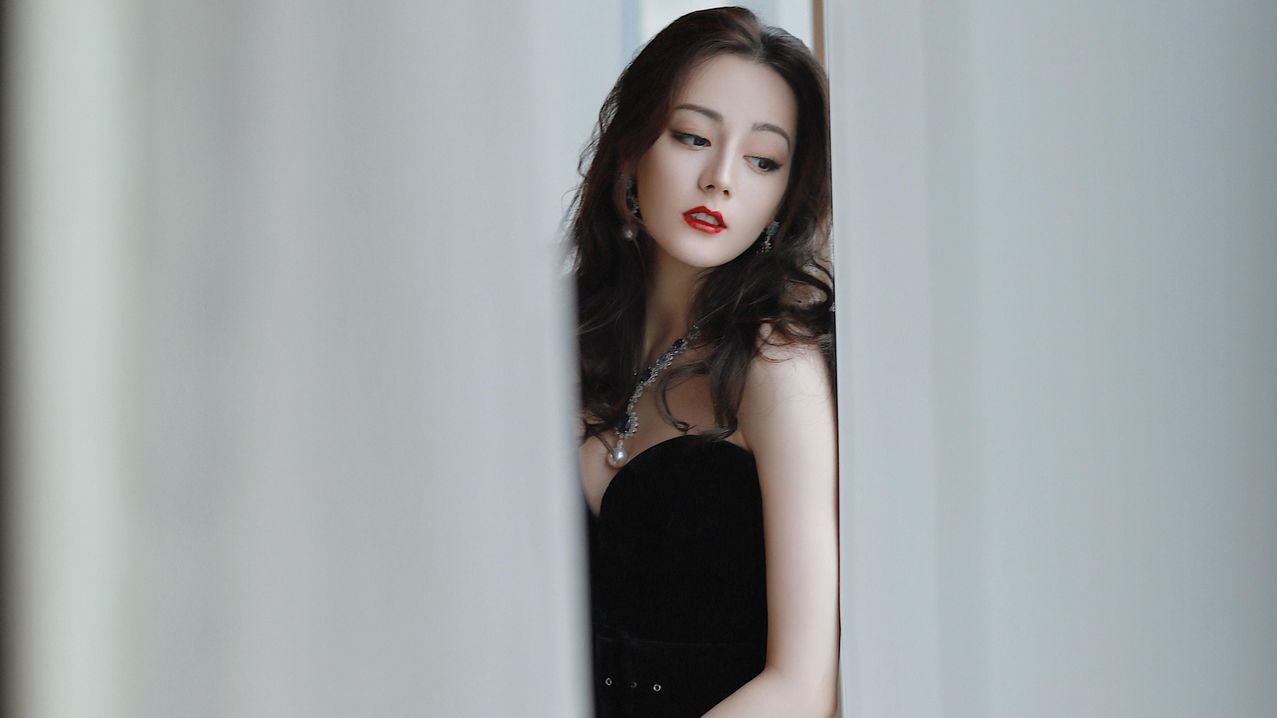 亚特兰大三中场组合展现高度默契,亚特兰大中锋