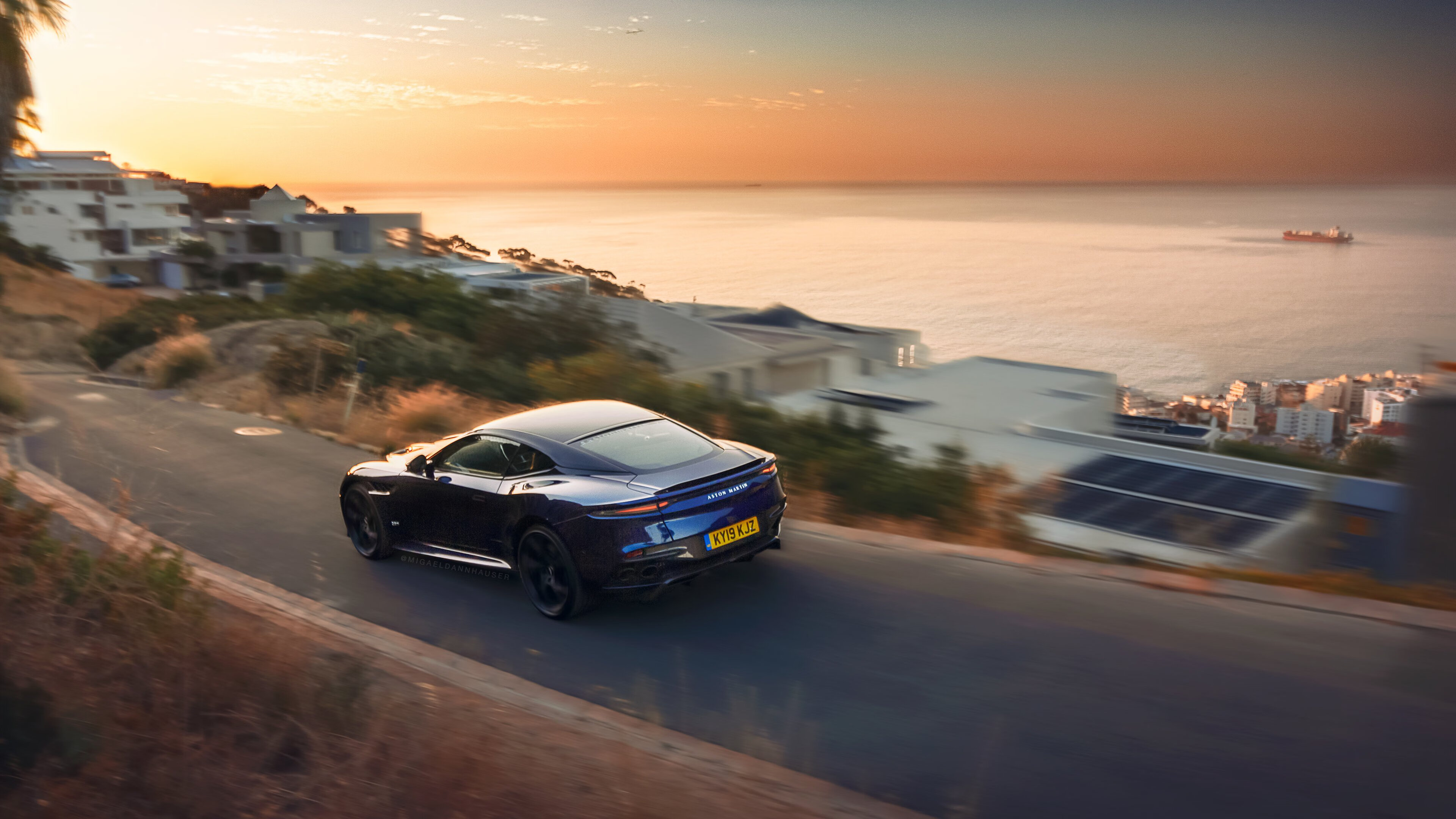 曹缘男子3米跳板决赛展现冠军风采，3米跳板冠军女子