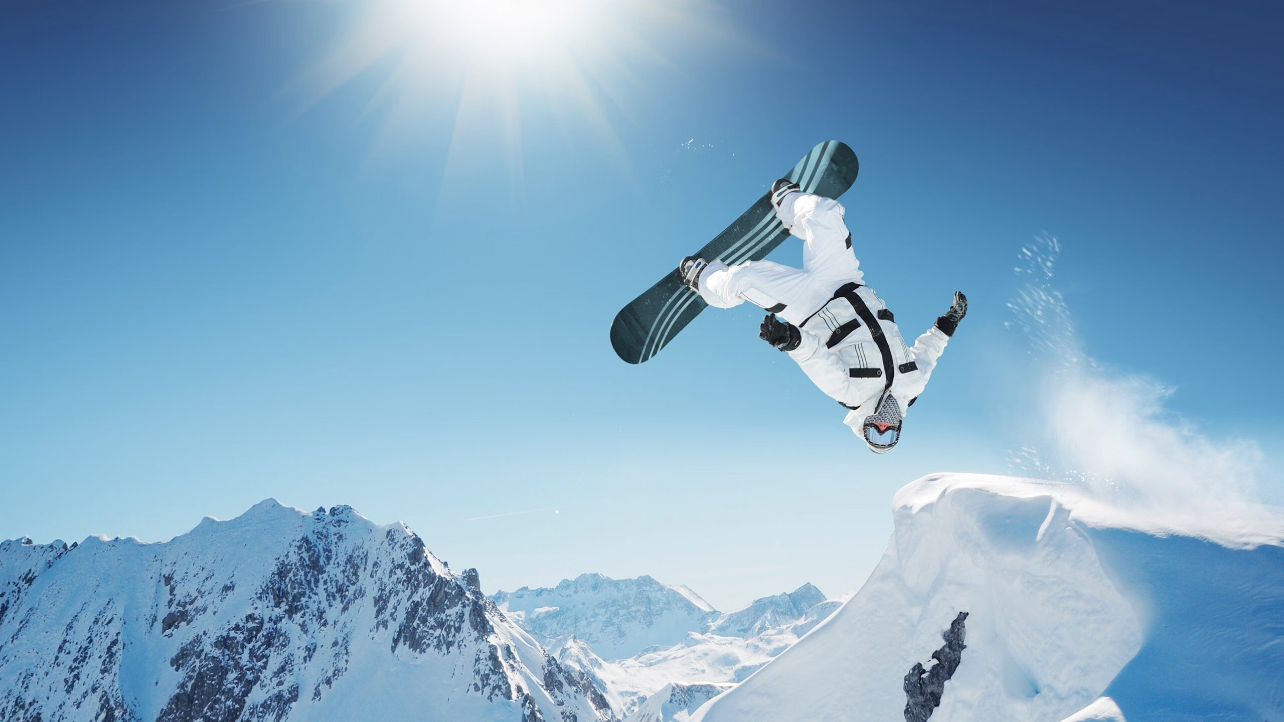 《电竞行业的“热门职业”:从主播到场馆管理》,电竞主播在哪里工作